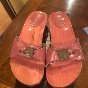 Chanel pink wooden sandles ..size 40/10